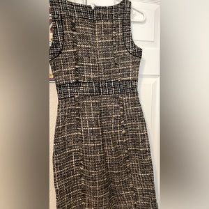 J Crew size 0 dress.  Thick material making it great for winter!